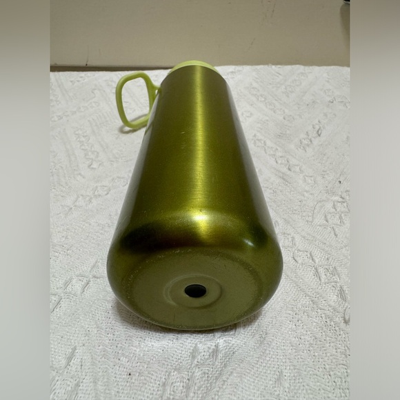 - Lululemon Back to Life Sport Bottle 24oz green - Picture 5 of 8